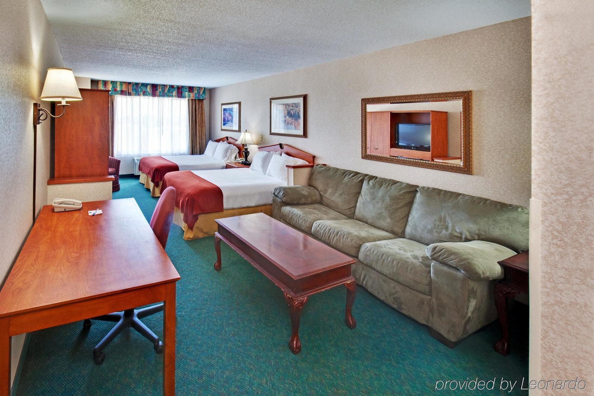 Holiday Inn Express & Suites Vermillion, An Ihg Hotel Habitación foto